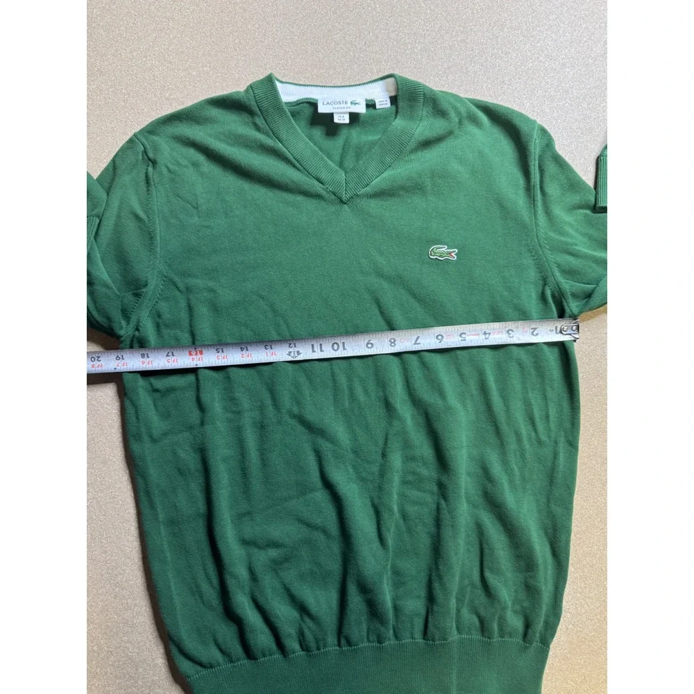 Lacoste Classic Fit V-Neck Knit Sweater Mens M‎ Green Crocodile Logo Pullover